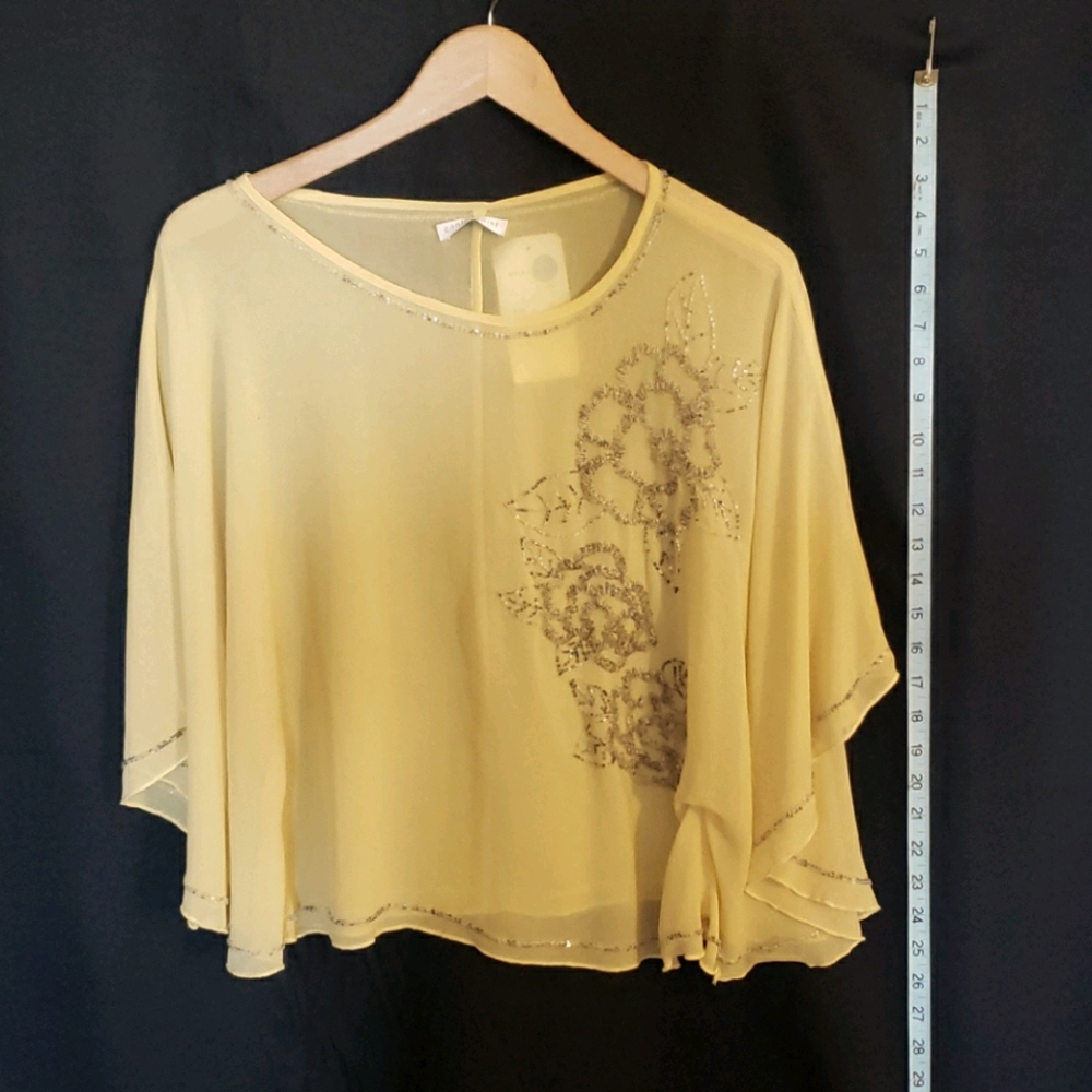 NWT - Contrepoint Subtle Yellow Classy Top